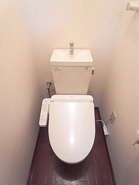尼崎市南塚口町８丁目のアパートのトイレ