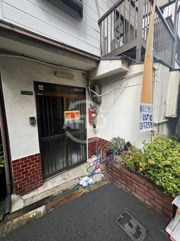勝山北1丁目貸戸建のエントランス|勝山北1丁目　エントランス