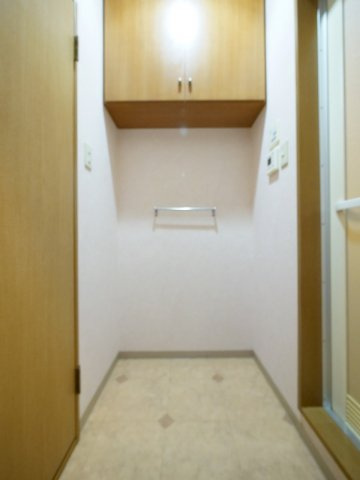 岡杉ビルの内装|※写真は別の部屋のものです。