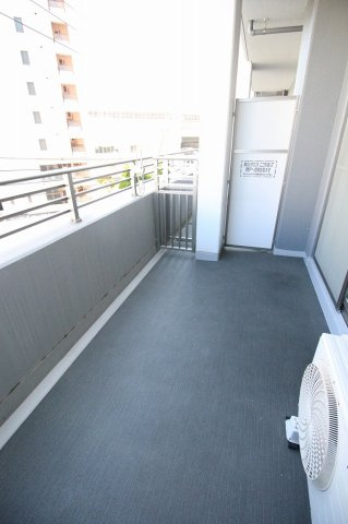 リラシオ西明石駅前のバルコニー