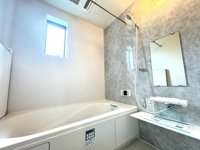 駿東郡小山町菅沼 新築一戸建て 1号棟の浴室|足を伸ばしてリラックスしていただけるバスルーム
