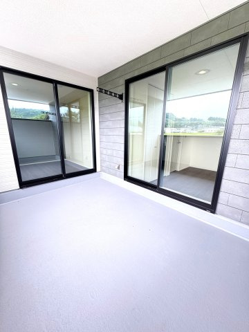 新築戸建　駿東郡小山町菅沼 全3棟　3号棟のバルコニー|急な天候の変化も安心のインナーバルコニー完備