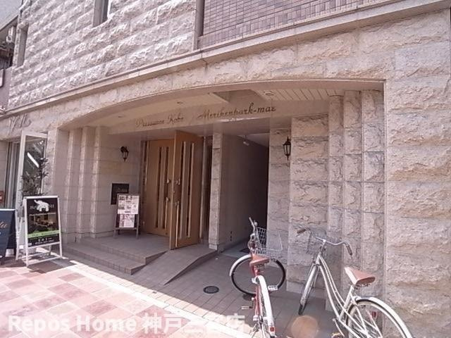 プレサンス神戸メリケンパーク前のエントランス
