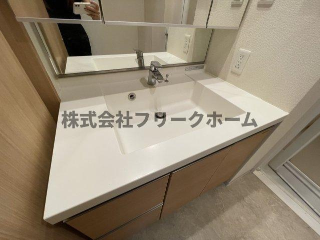 武蔵野市西久保１丁目の賃貸マンションの洗面所