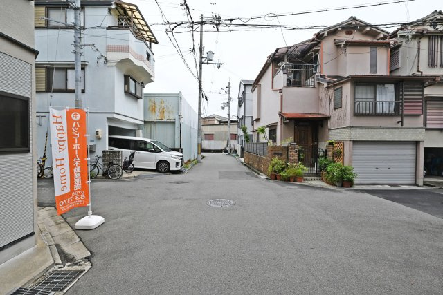吹田市川岸町中古一戸建て│4LDK＋駐車1台可の周辺|近隣に小学校が揃っており、お子さまの毎日の通学も安心です。