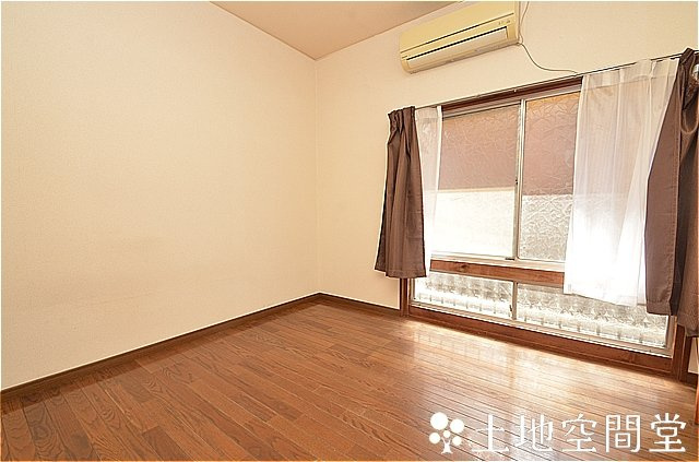 堺アパートの内装