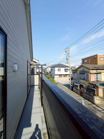 八潮市　伊草1丁目　新築戸建　全2棟のバルコニー|施工例です