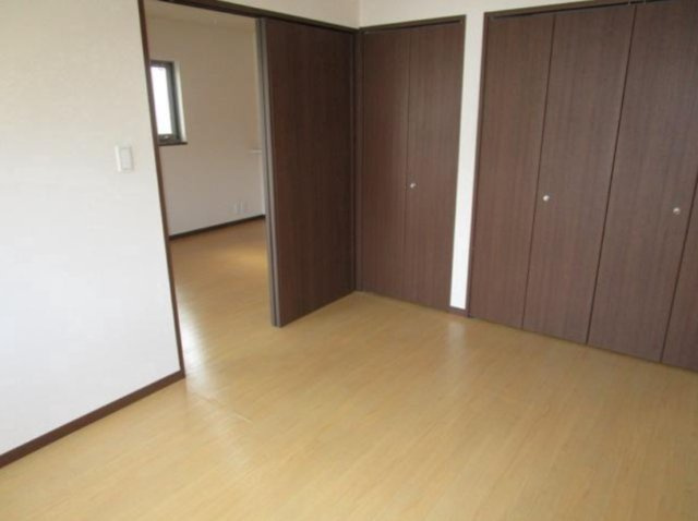サンパーク西青木の寝室