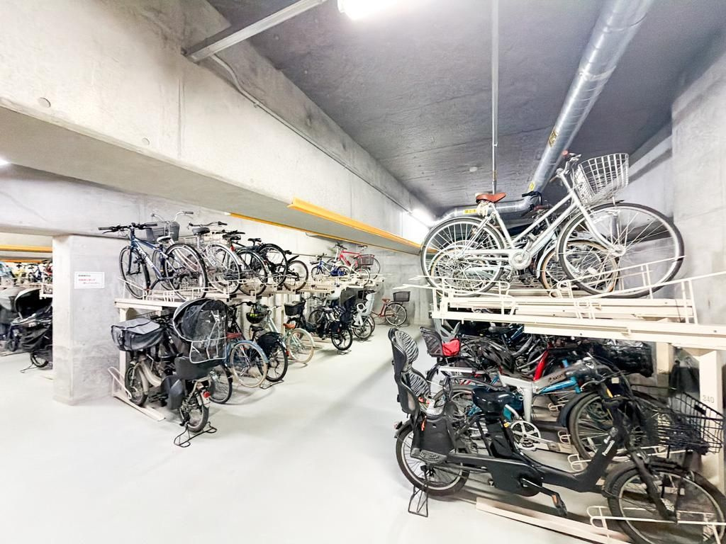リエトコート武蔵小杉イーストタワーの駐輪場