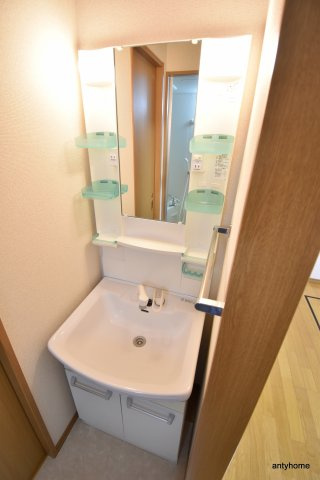 プルス塚本ドゥーエ　仲介手数料無料の洗面所