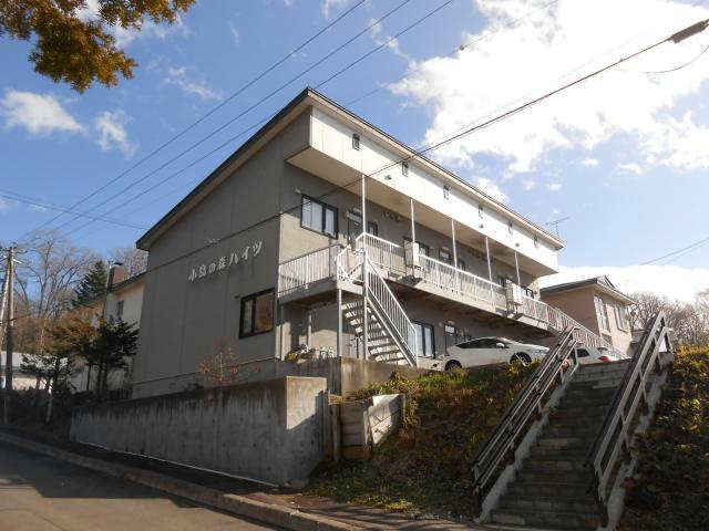 小鳥の森ハイツの外観