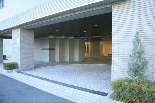 小石川アインスのエントランス|小石川アインス：「春日」駅徒歩１０分！