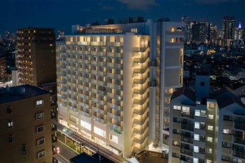 【外観】 | コンフォリア新中野 | 鉄筋コンクリート造のがっちりとした建物。