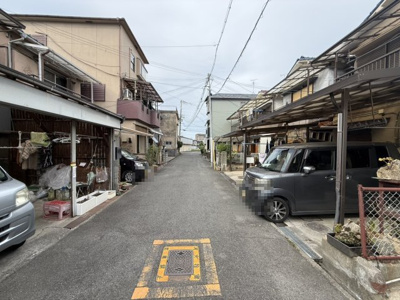 【前面道路含む現地写真】 | 【プレイワーク箕土路町3丁目・中古戸建】八木北小・駐車1台可 | 前面道路含む現地写真です