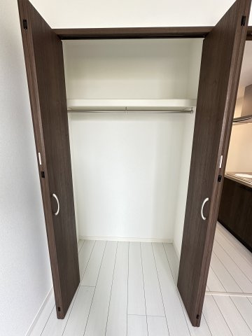 ベイルームY12の収納|こまごまとしたものを収納できそうですね