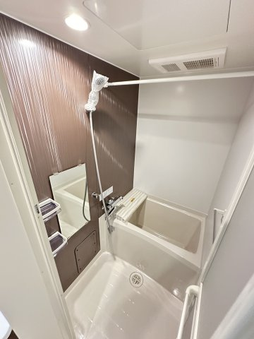 ベイルームY12の浴室|コンパクトで使いやすいお風呂です