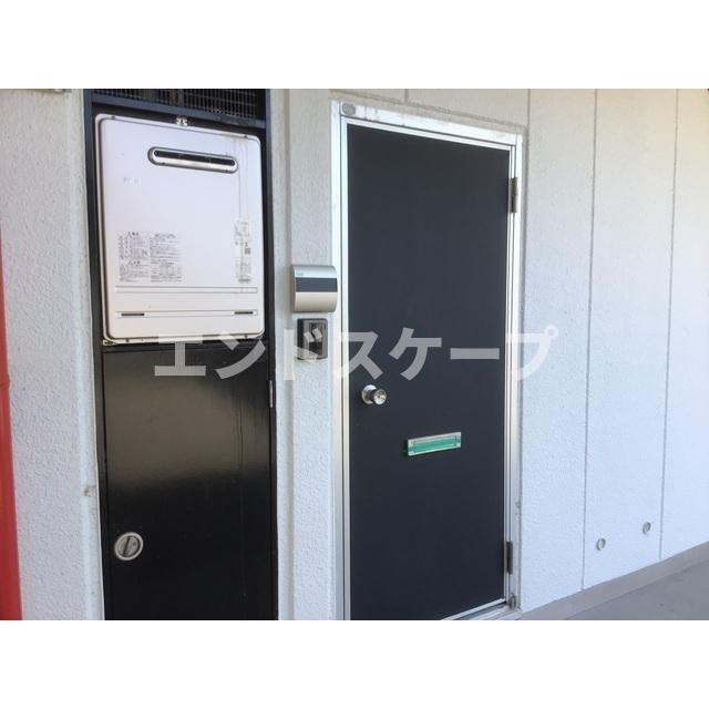 桜が丘ハイツの玄関|高崎、前橋のお部屋探しはエンドスケープまで！お客様の理想お聞かせ下さい♪