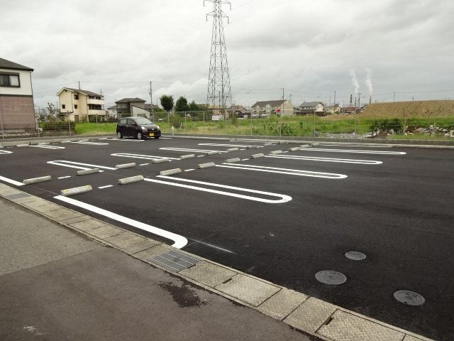シェルメゾンの駐車場