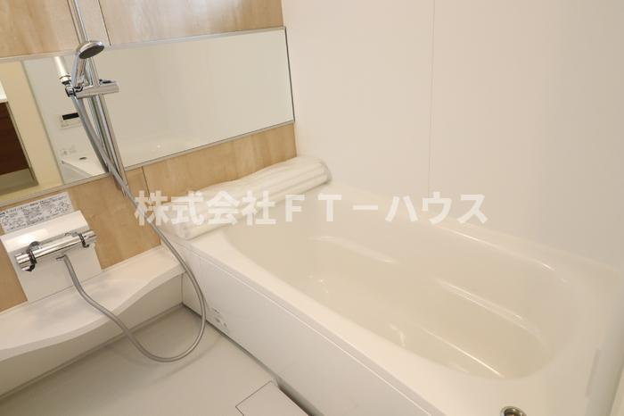 ルミナス　コートの浴室|追い焚き給湯機能付き浴室