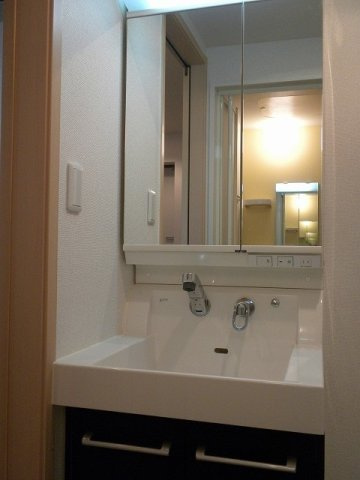 プレール　ヨコスカの洗面所|使いやすい洗面所です