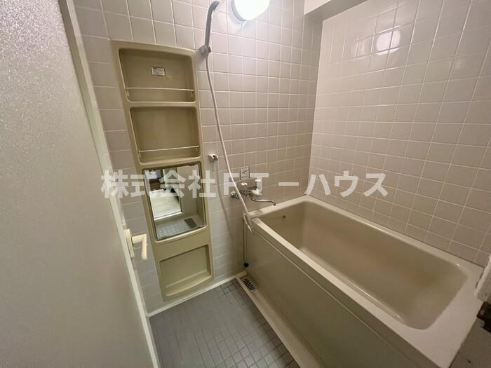 フジ・ヴェール毘沙門堂の浴室|浴室
