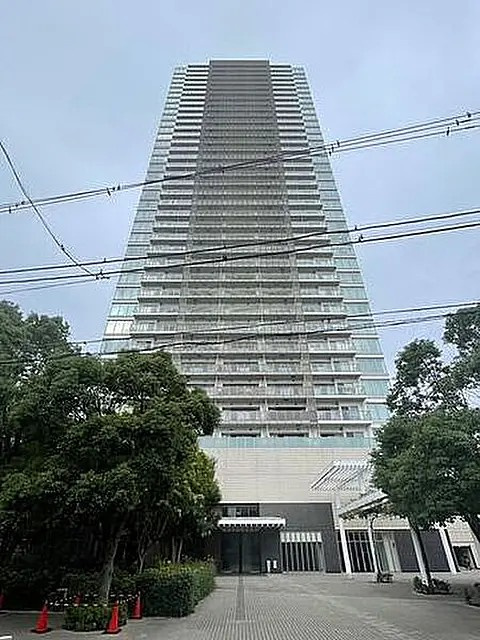 浅草タワーの外観|つくばエクスプレス「浅草」駅徒歩３分！平成２４年築の免震タワーレジデンス、浅草タワーは即日現地案内可能となっておりますので、お気軽にお問い合わせください！