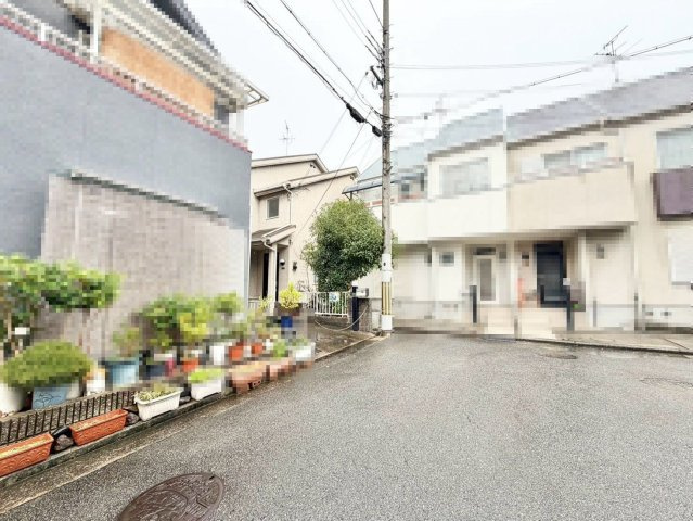 福田　中古一戸建の前面道路含む現地写真|お家探しを始めてみようと思われたら是非【イエストア】までお気軽にご相談下さいませ♪