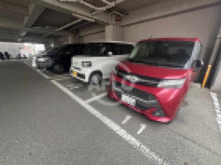 アスティオン江坂の駐車場|アスティオン江坂　駐車場