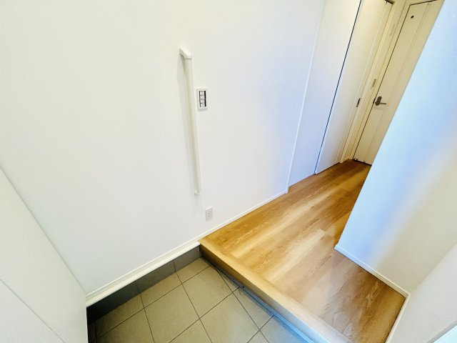 千葉市緑区高田町の玄関