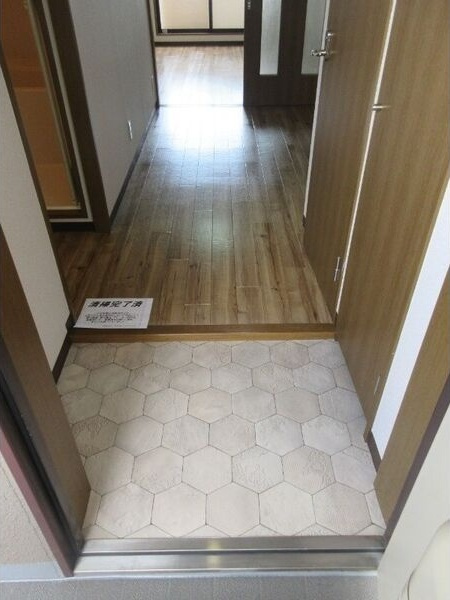 マルシェ小島の玄関