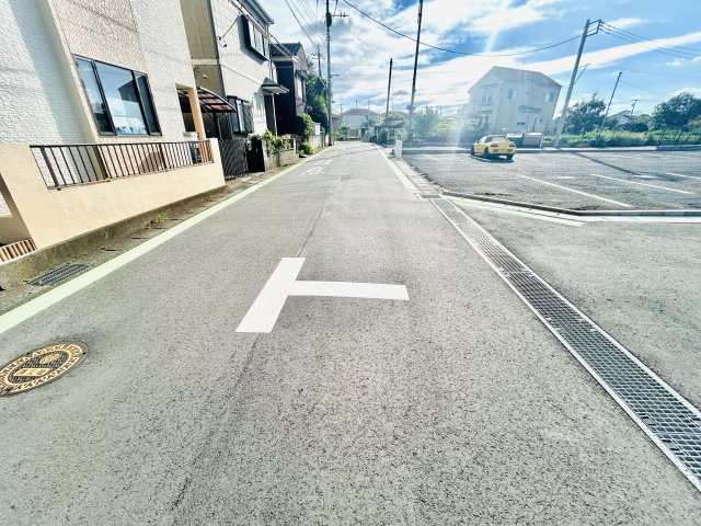 千葉市緑区高田町の前面道路含む現地写真