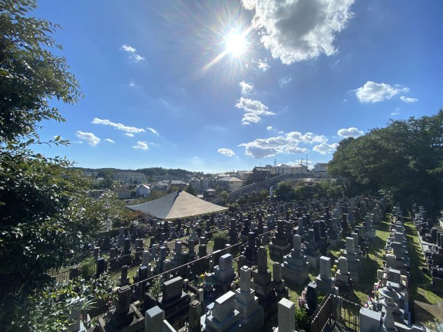 緑区三保町戸建ての展望|前面には建物が建つ可能性もなく、抜けた眺望と、通風を得られます。