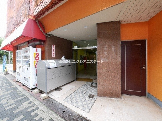 サブライムユースのエントランス