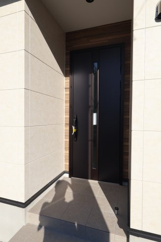 《仲介手数料無料》三鷹市井口５丁目3-8新築一戸建てKEIAI Graceの玄関