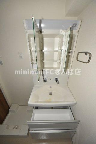 ミラノ堺筋