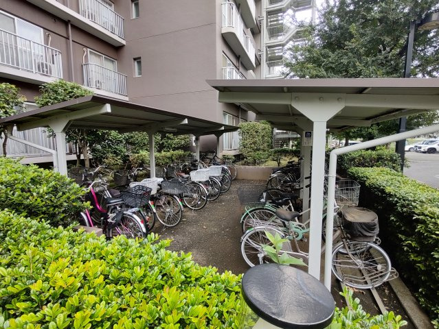 【駐輪場】の画像