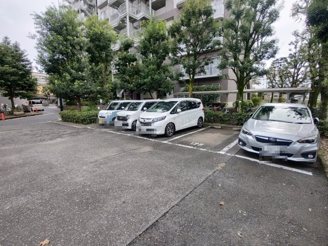 【駐車場】の画像