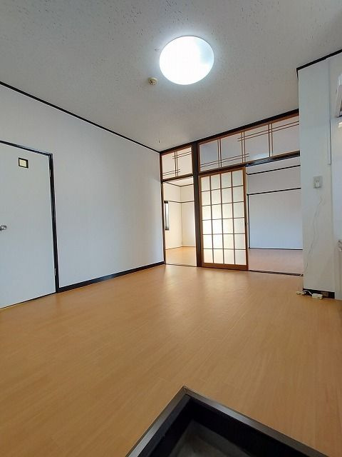 アルファディオ今宿の居間・リビング