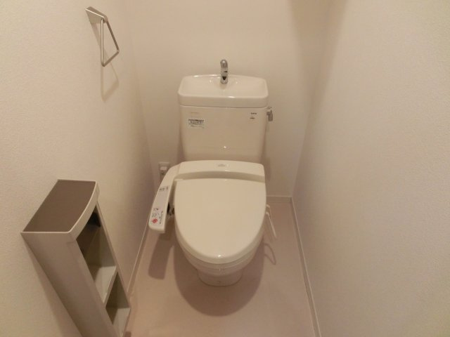 カルチェ菱東のトイレ