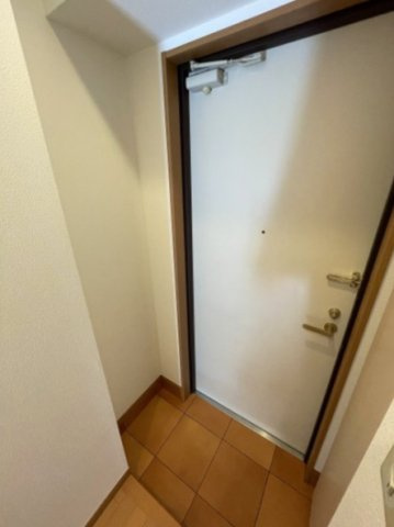 ローテンイーゲル清水町の玄関
