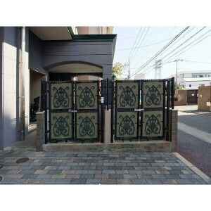 トゥールモンド高宮の駐車場