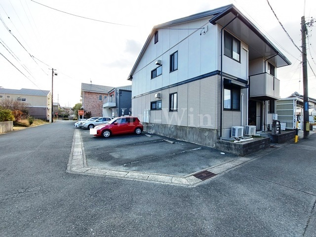 セジュール飯村北の駐車場