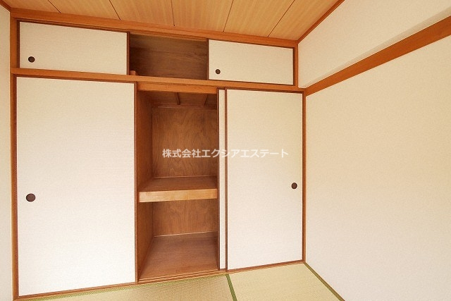 恒信ハイツの収納