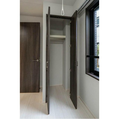 【収納】 | M-RESIDENCE新江古田 | クローゼット完備。