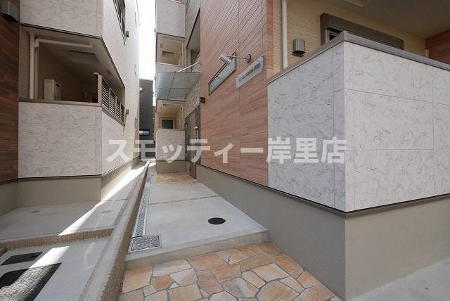 フジパレス加賀屋I番館のエントランス