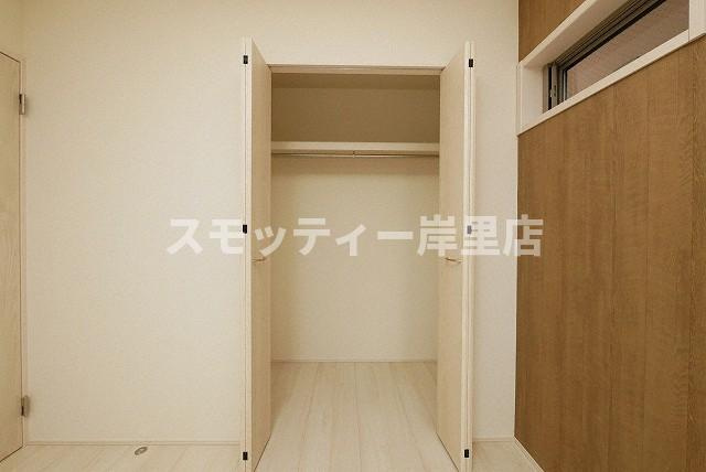フジパレス加賀屋I番館の収納