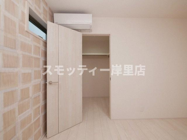 フジパレス遠里小野V番館の収納