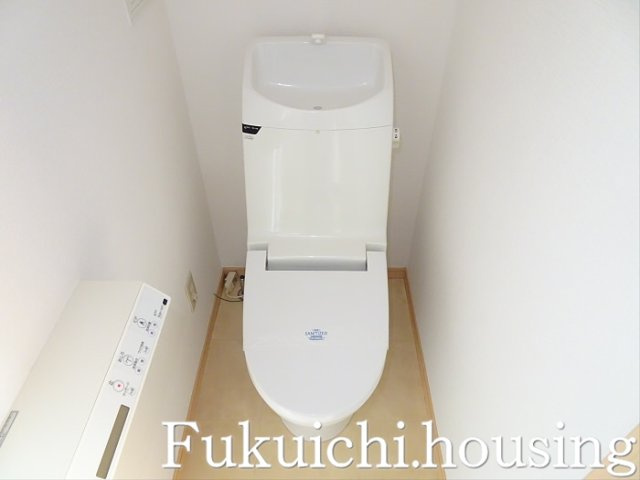 ソル・レヴェンテ豪徳寺のトイレ