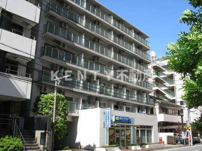 【外観】 | ヴィラ・シェール | 外観は落ち着いています