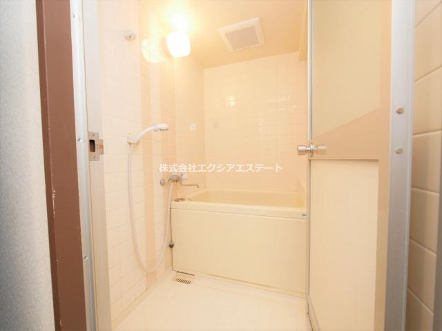 リバージュ住吉の浴室